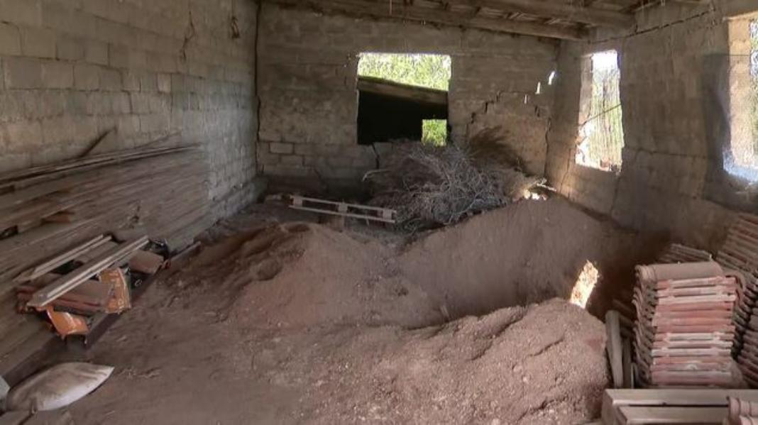 Αυτή είναι η μητέρα της 62χρονης από τη Βοιωτία που βρέθηκε θαμμένη σε στάβλο – Καταγγελίες ότι δεν της έδινε νερό