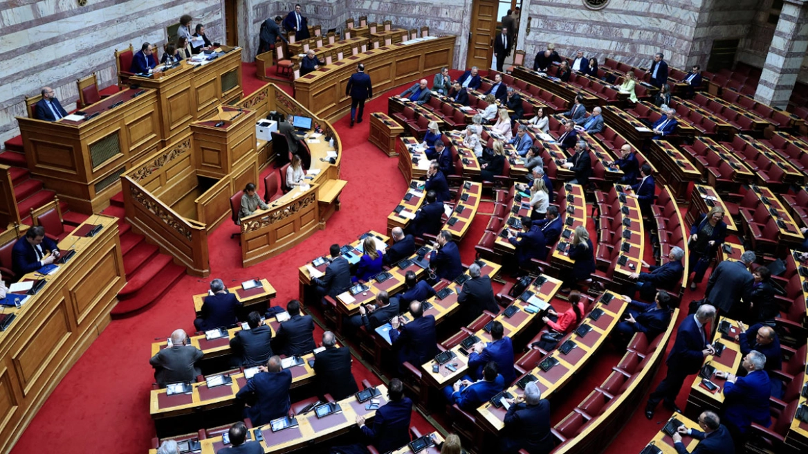 Στη δημοσιότητα τα «πόθεν έσχες» των πολιτικών για τα οικονομικά έτη 2022 και 2023