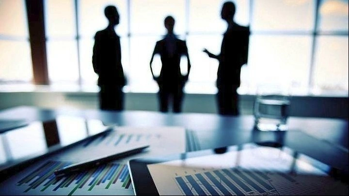 Ποια είναι τα SOS για υπερωρίες, άδειες, ψηφιακή κάρτα στο εργασιακό νοσμοσχέδιο