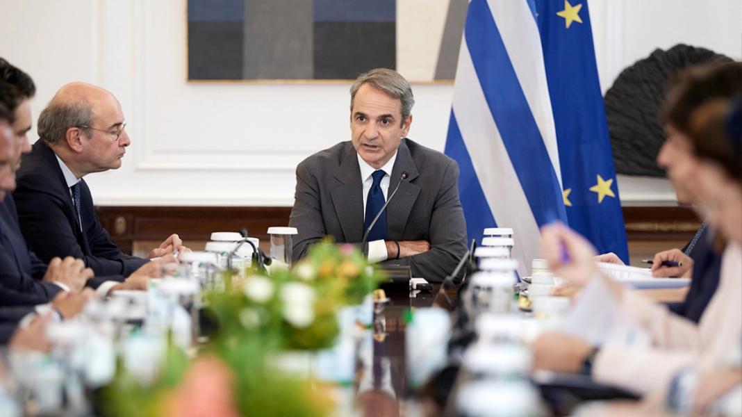 Παρέμβαση για 1.000 κωδικούς σε σούπερ μάρκετ λίγο πριν το πακέτο της ΔΕΘ – «Παγώνουν» και οι τιμές στα σχολικά