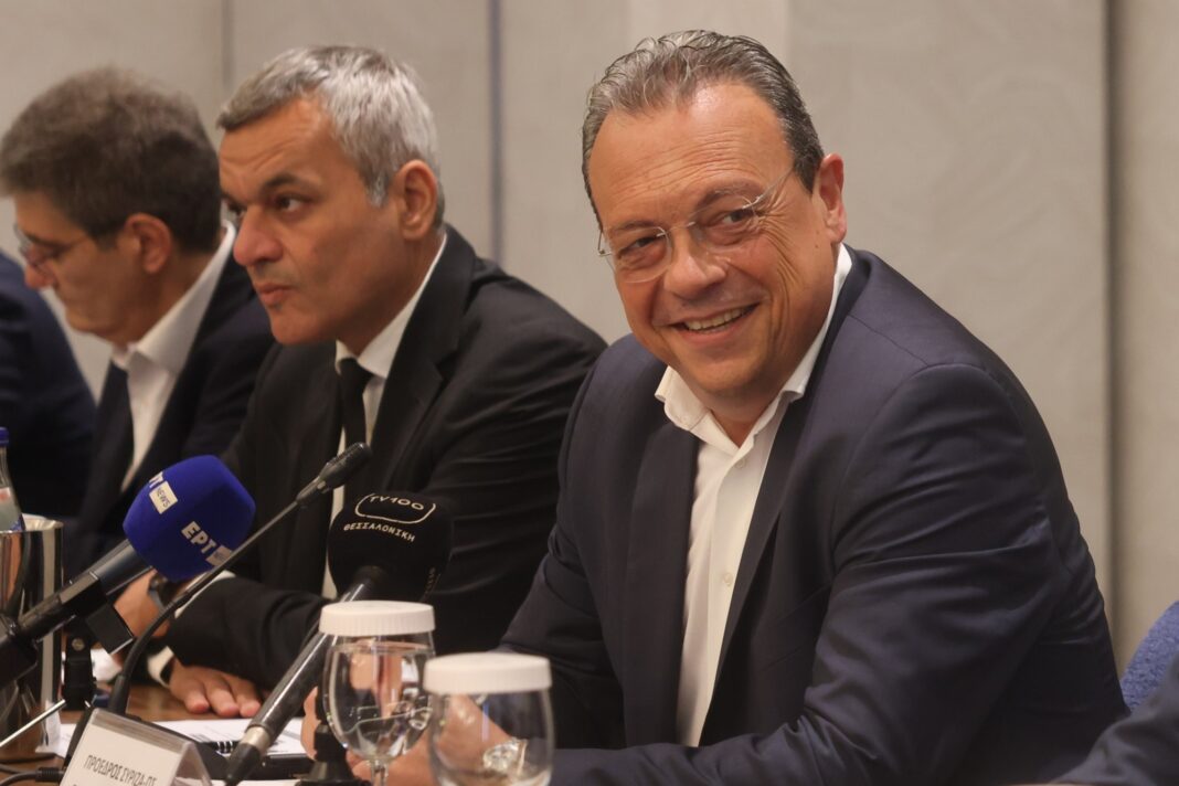 Συνάντηση Φάμελλου με παραγωγικούς φορείς της Θεσσαλονίκης ενόψει της ΔΕΘ
