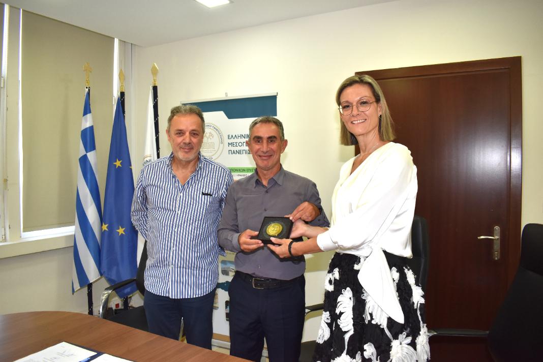Υπογραφή Μνημονίου Συνεργασίας μεταξύ ΕΛΜΕΠΑ και Paralos Hospitality Α.Ε. για την Τουριστική Επιχειρηματικότητα και τη Βιώσιμη Ανάπτυξη