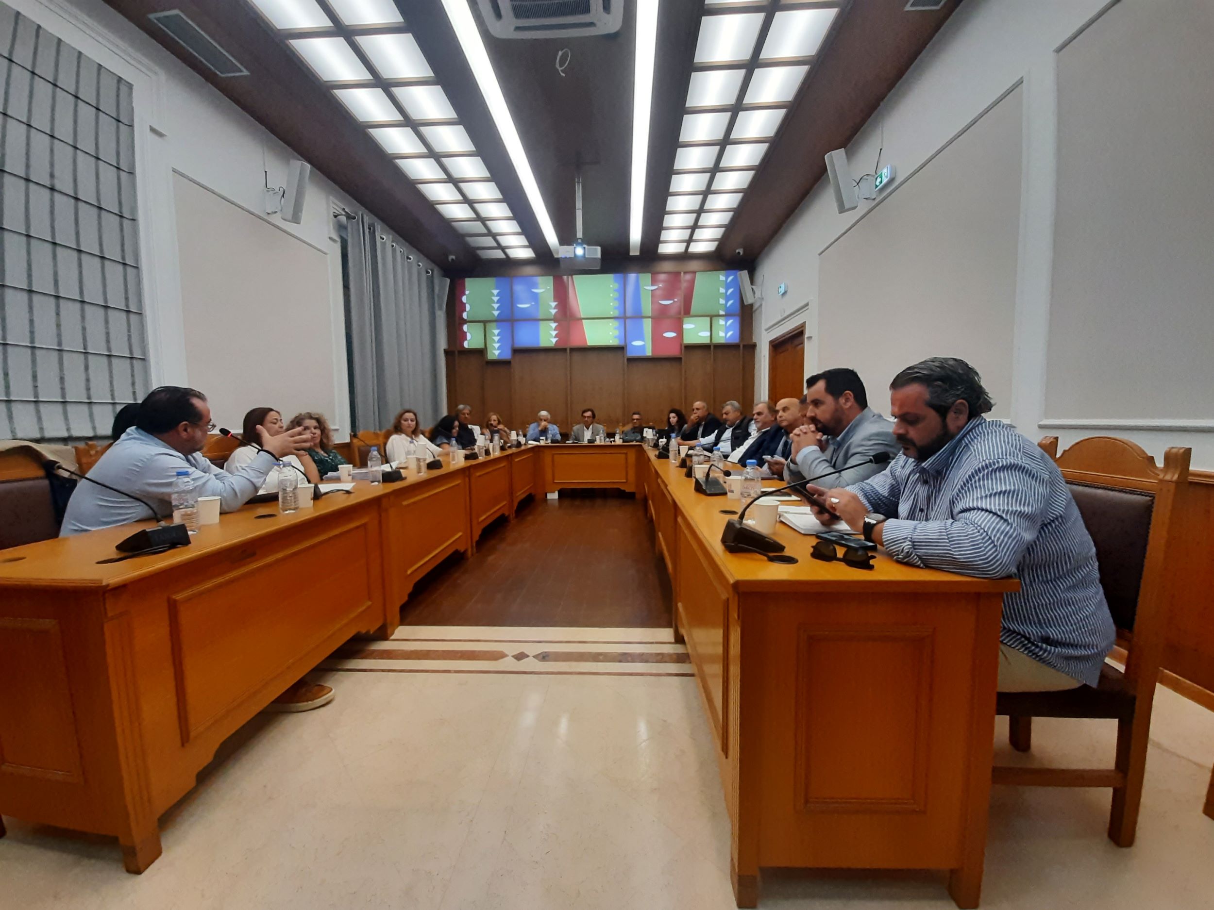 Τι συζητήθηκε στην πρώτη συνεδρίαση της Γνωμοδοτικής Επιτροπής «Για το Υδρογόνο στην Κρήτη»