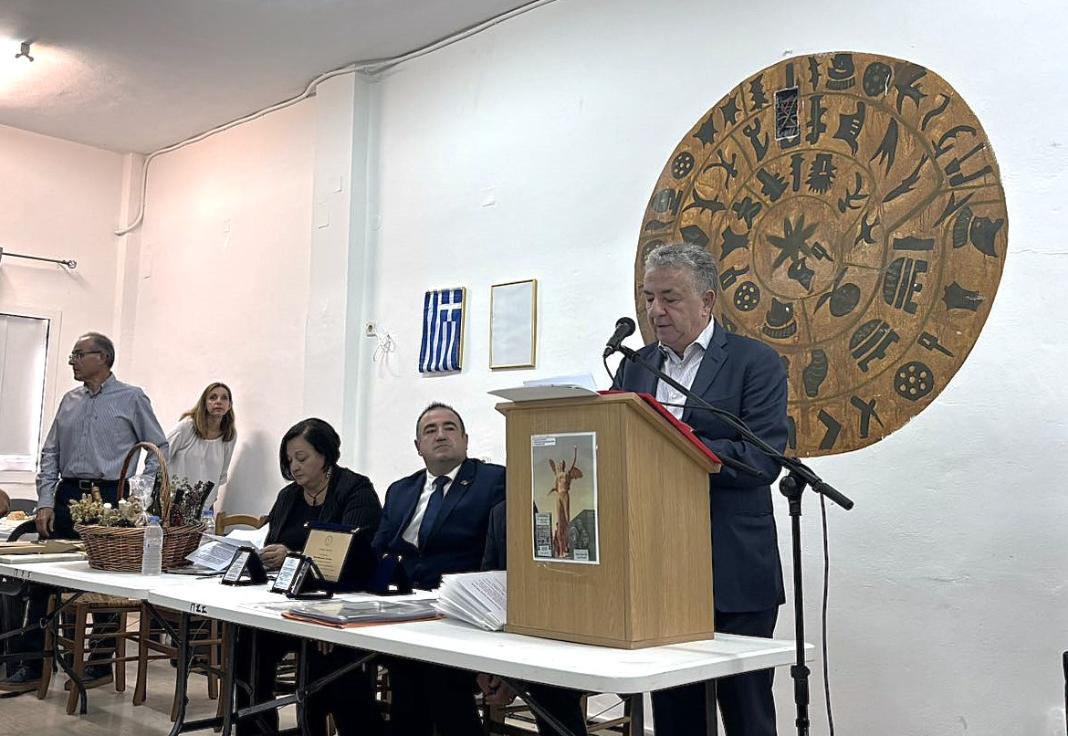 Τιμήθηκε ο Περιφερειάρχης Σταύρος Αρναουτάκης για την ανάδειξη του Σοκαρά ως Μαρτυρικό Χωριό