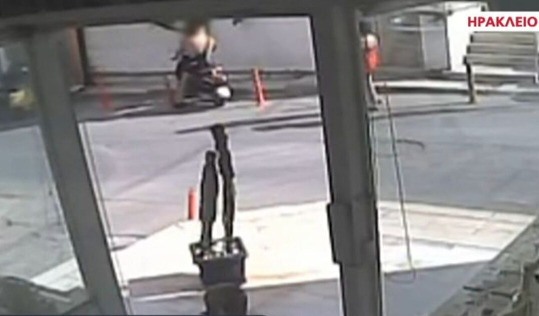 Χερσόνησος: Συνελήφθη το ζευγάρι που καταγράφηκε σε βίντεο να κλέβει μηχανάκι