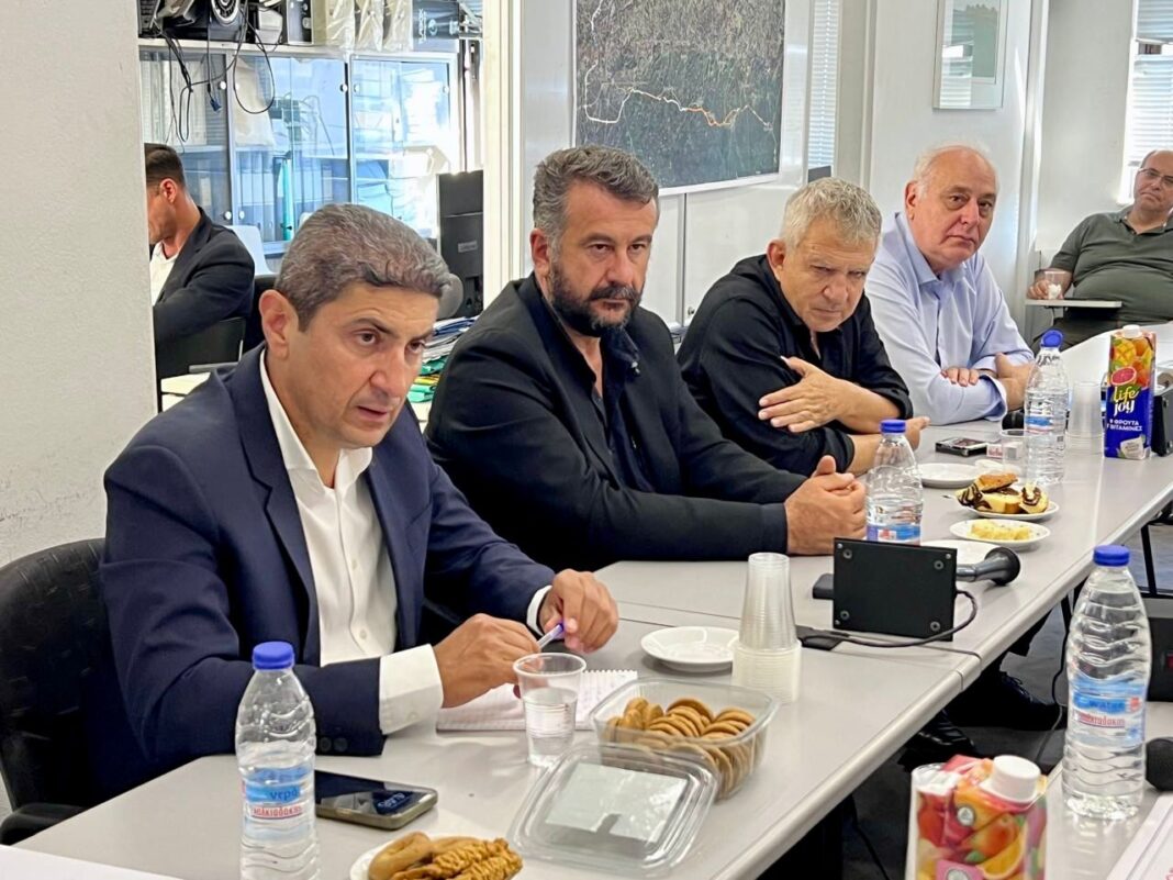 Αυγενάκης: «Κοινός στόχος η ολοκλήρωση του Νότιου Οδικού Άξονα Κρήτης και η σύνδεσή του με το νέο Αεροδρόμιο Καστελίου»