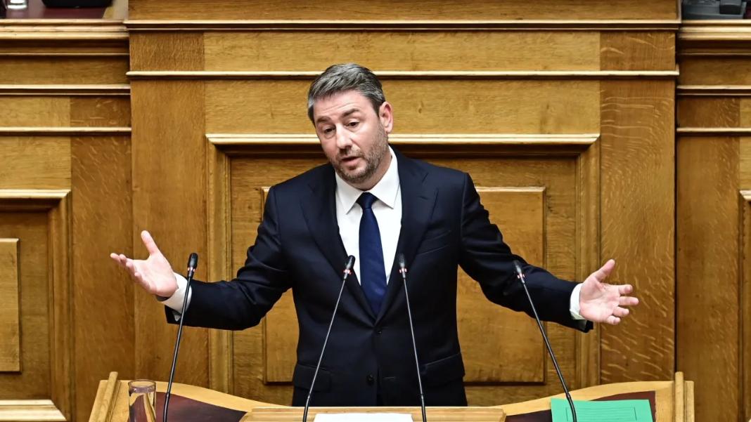 Τροπολογία για τον Άγνωστο Στρατιώτη – Ανδρουλάκης: Κάνετε εσωκομματικά παιχνίδια