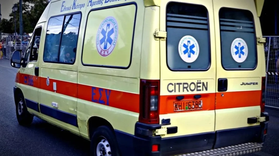 4330774-(2) (5) Τροχαίο στην Εύβοια: Αναποδογύρησε ΙΧ – Απεγλωβίστηκε τραυματισμένος ο οδηγός