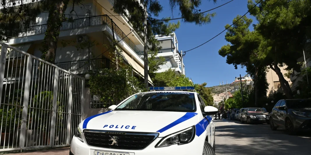 Τρίκαλα: Πως αιφνιδίασε την μητέρα του ο 18χρονος μητροκτόνος