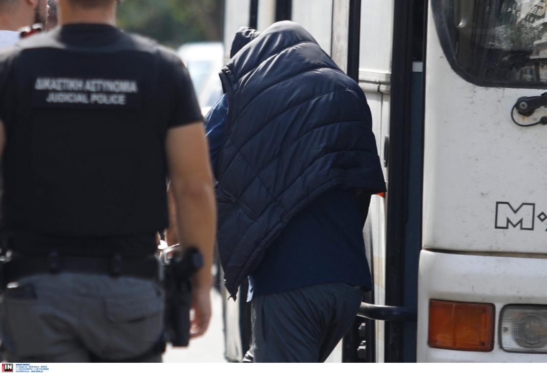 Απάτες με επιστροφές ΦΠΑ: Στη φυλακή οι πέντε από τους εννέα κατηγορούμενους