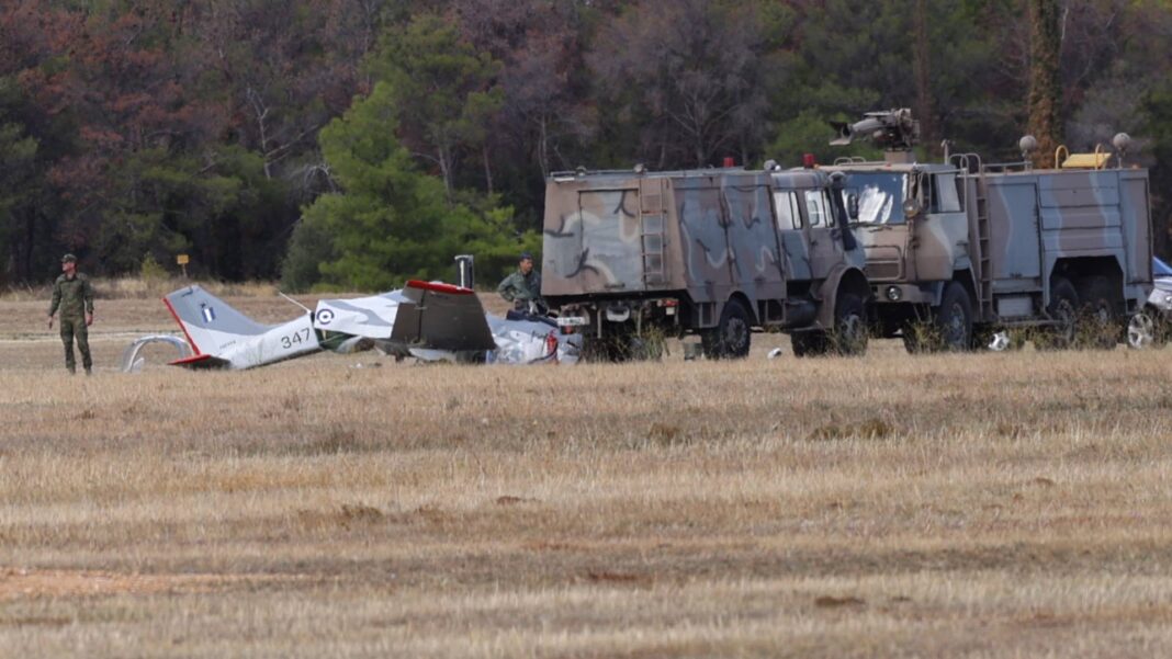 Εκπαιδευτικό αεροσκάφος βγήκε εκτός διαδρόμου στο Τατόι – Δύο τραυματίες