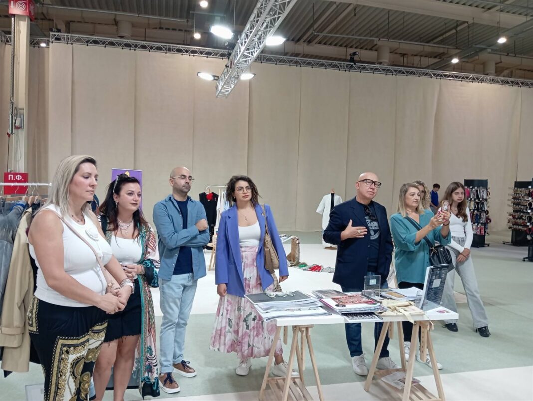 Κρητικά Υφαντά στην Athens Fashion