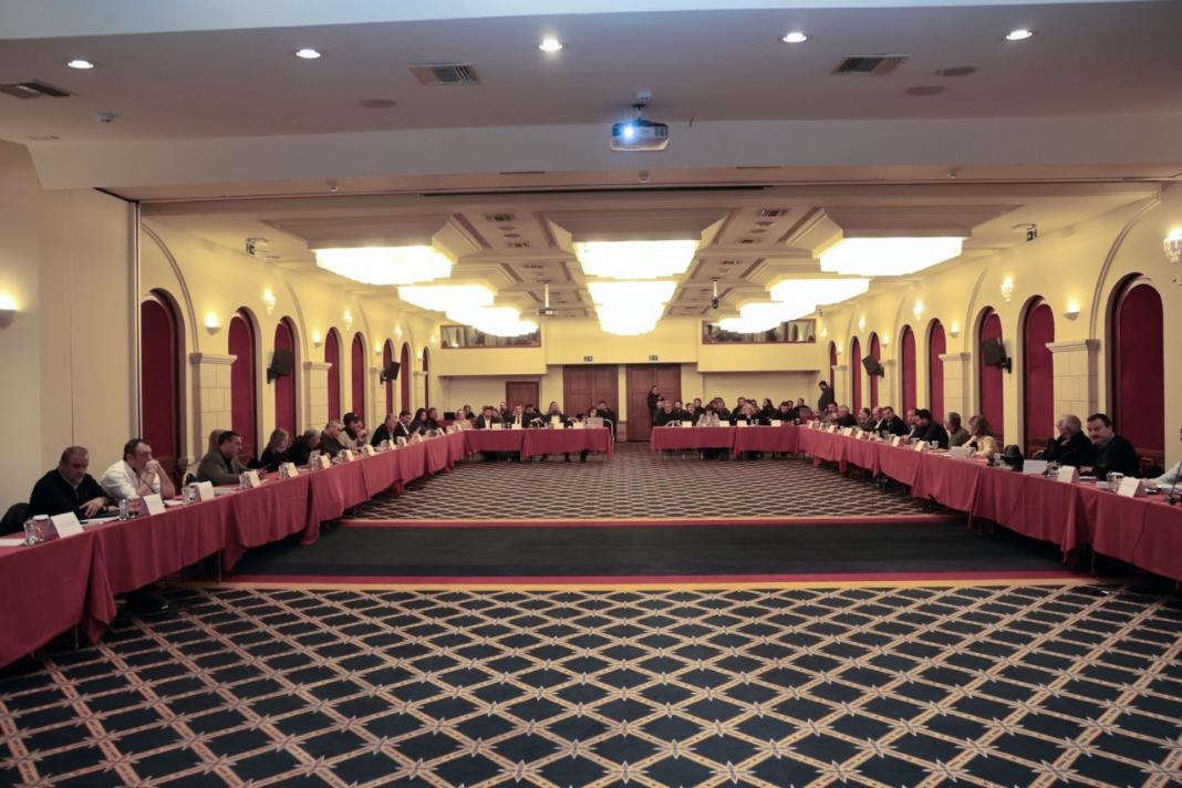 PERIFEREIAKO SYMVOYLIO Συνεδριάζει το περιφερειακό συμβούλιο: Η ατζέντα των θεμάτων