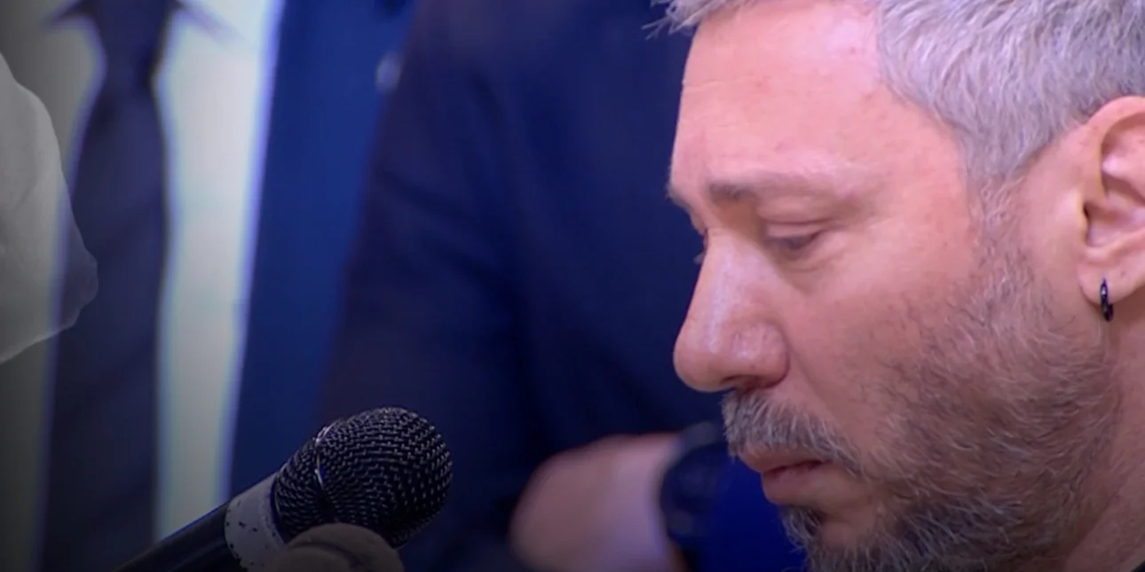 Συγκλόνισε ο Αλκίνοος Ιωαννίδης στον επικήδειο: Μου είπαν ο Σαββόπουλος καταργεί το πένθος -Εγώ τότε για ποιον κλαίω;