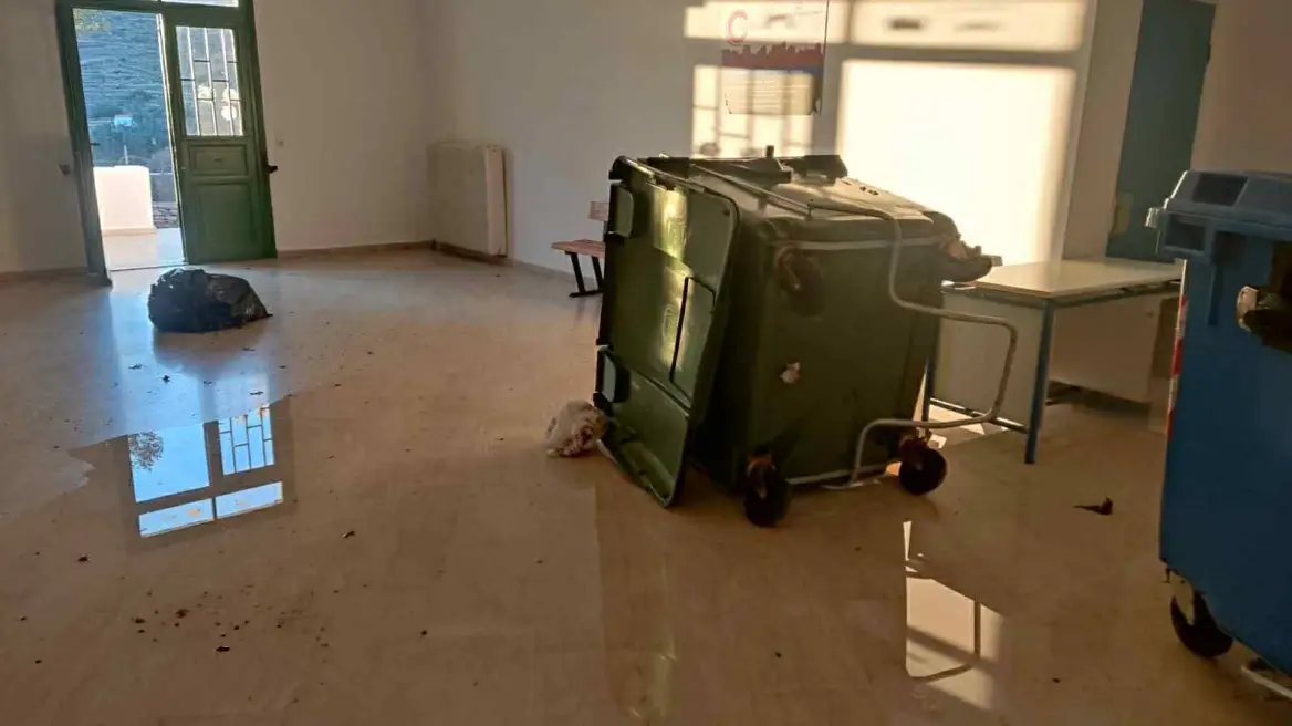 Βανδαλισμός σε σχολείο της Άνδρου, ζημιές και πλημμύρες στο κτίριο