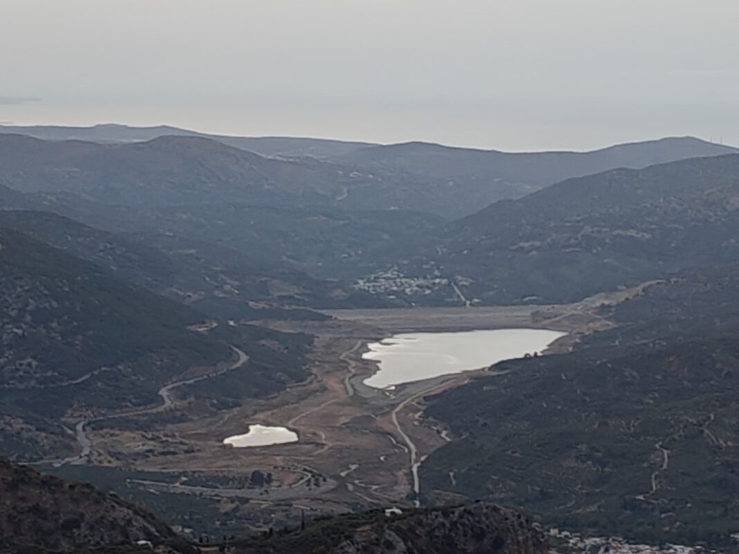 Το φράγμα που έγινε …κολύμπα – Αποκαρδιωτική η εικόνα στον Αποσελέμη
