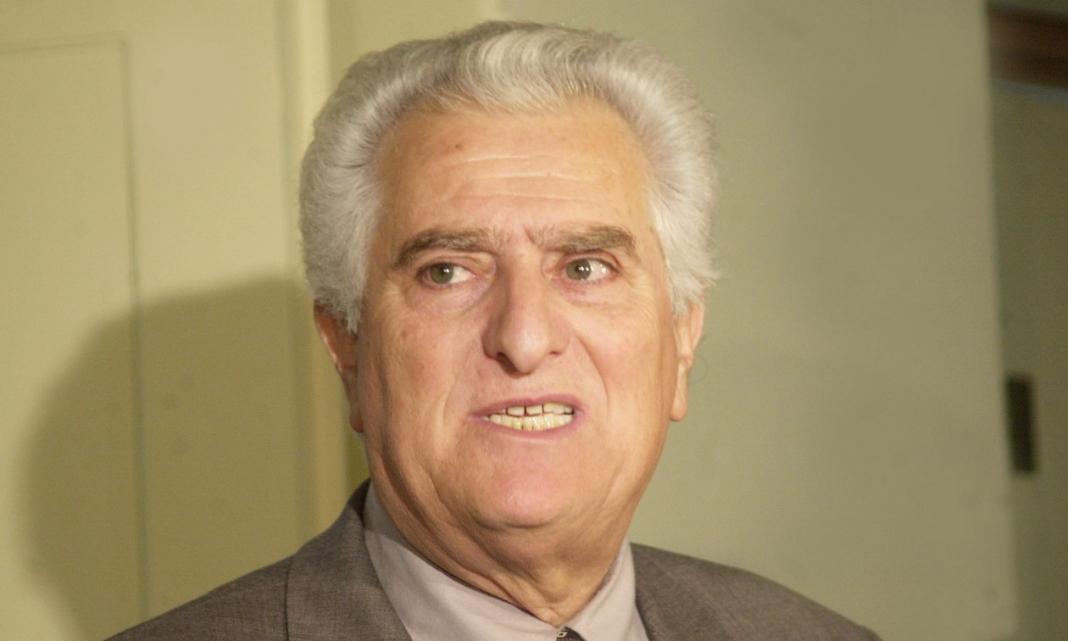 ΠΑΣΟΚ: Με βαθύ σεβασμό αποχαιρετούμε τον Γιώργο Πρασιανάκη