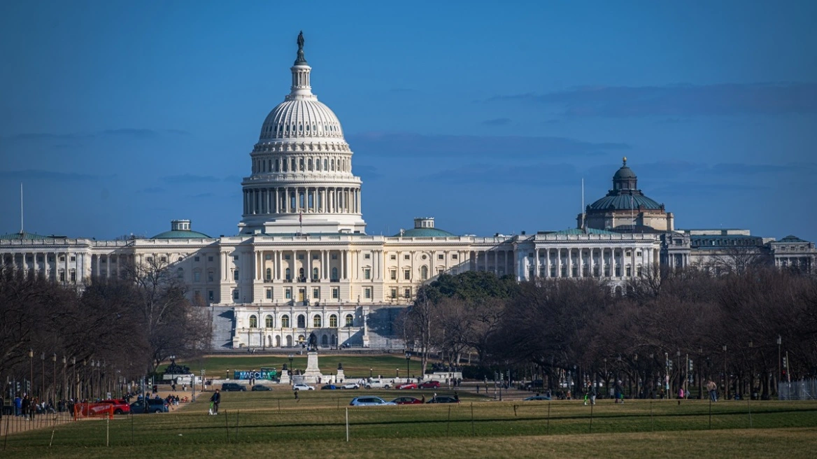 Σε shutdown οι ΗΠΑ για πρώτη φορά από το 2018 – Τι σημαίνει η διακοπή λειτουργίας της κυβέρνησης, ποιες υπηρεσίες επηρεάζει