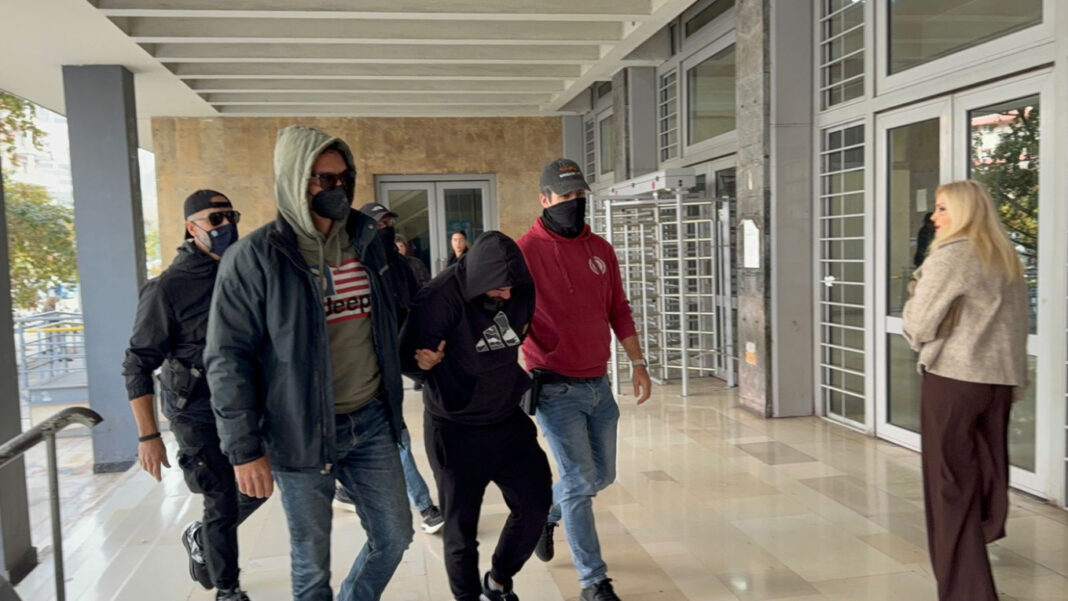 Στην Εισαγγελία Εφετών Θεσσαλονίκης οι δύο συλληφθέντες για τη δολοφονία του Σταύρου Δημοσθένους