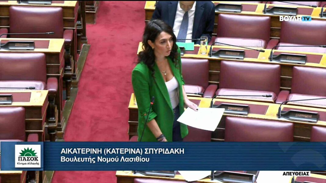 Με τον Υφυπουργό Υποδομών και Μεταφορών Ν. Ταχιάο συναντήθηκε η Κ. Σπυριδάκη