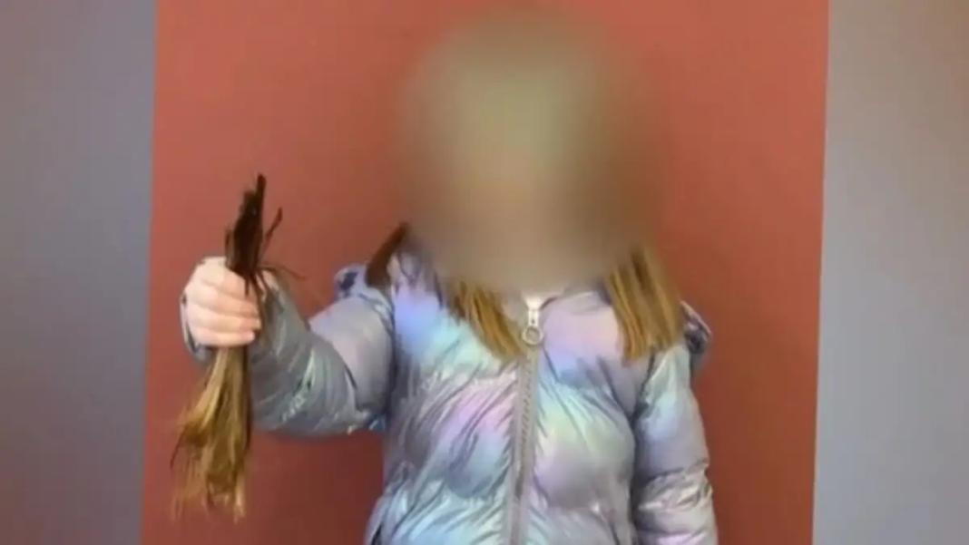 Μαθητές δωρίζουν τα μαλλιά τους σε παιδιά με καρκίνο