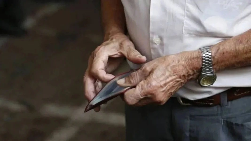 Συντάξεις Νοεμβρίου: Ξεκίνησαν οι πιστώσεις στους λογαριασμούς – Οι ημερομηνίες ανά ταμείο