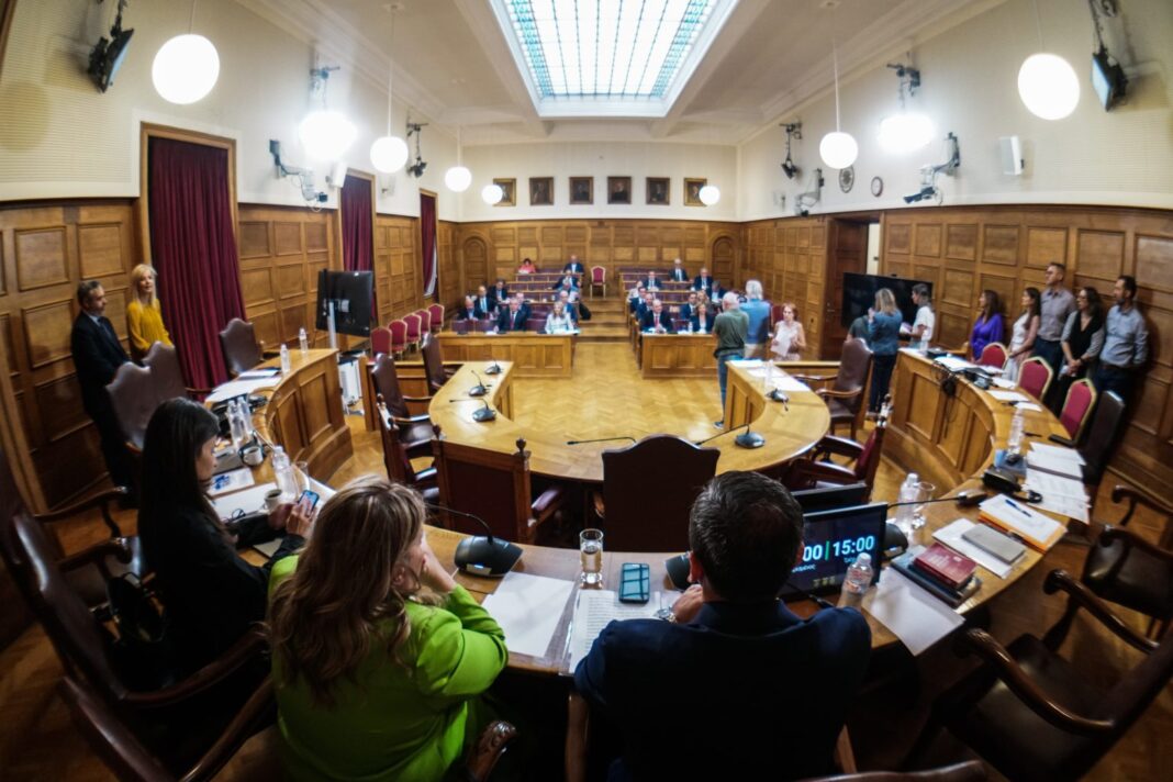 ΟΠΕΚΕΠΕ: Απορρίφθηκε αίτημα του ΠΑΣΟΚ για κλήτευση των Ξυλούρη, Σεμερτζίδου – Αντίδραση της αντιπολίτευσης