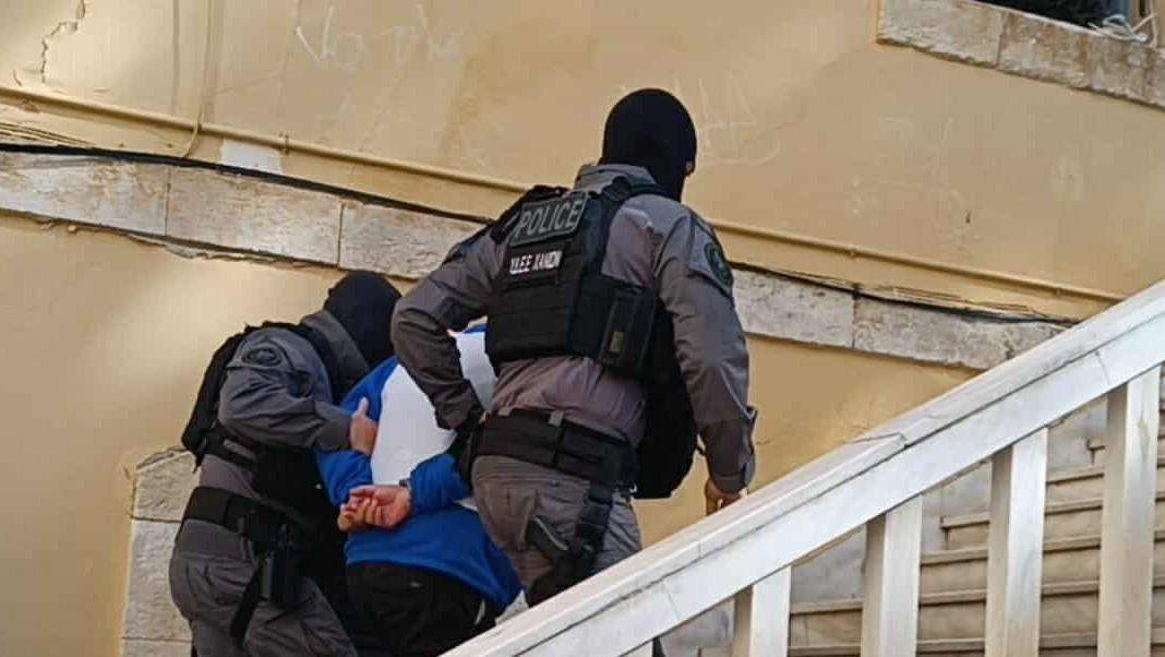 elos-isageleas-23xronos-5 (1) Φονικό στο Έλος Χανίων: Στον Εισαγγελέα ο 23χρονος – Δείτε φωτογραφίες και βίντεο
