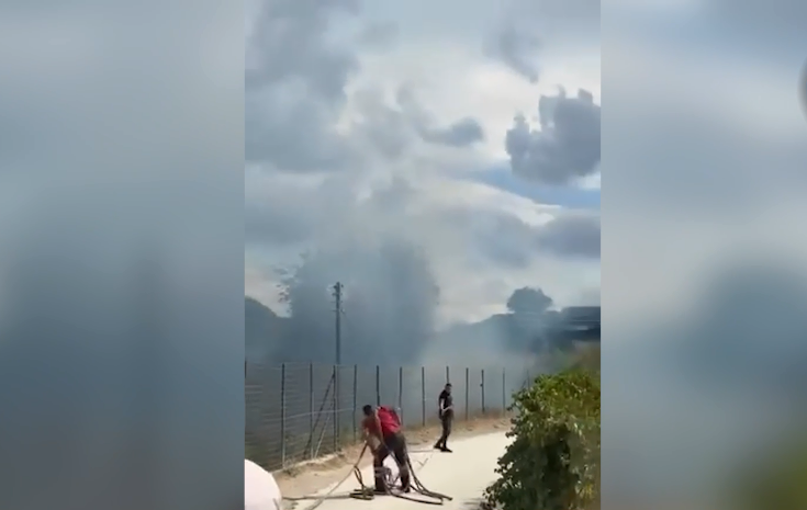 Φωτιά στις Μαλάδες – Ήχησε το 112, σηκώθηκε ελικόπτερο