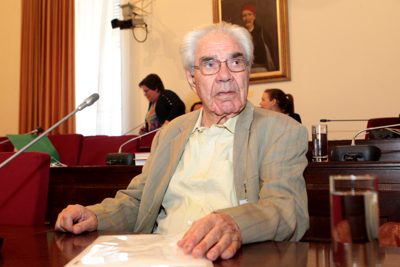 Πέθανε ο συνταγματολόγος Γιώργος Κασιμάτης – είχε διατελέσει νομικός σύμβουλος του Ανδρέα Παπανδρέου