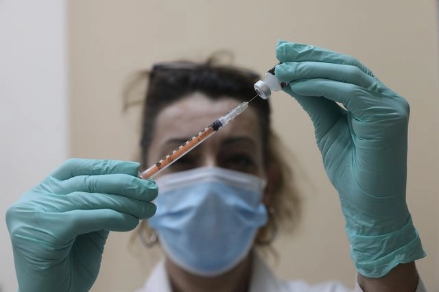 Ξεκινά ο εμβολιασμός κατά της εποχικής γρίπης – Όσα πρέπει να γνωρίζουμε