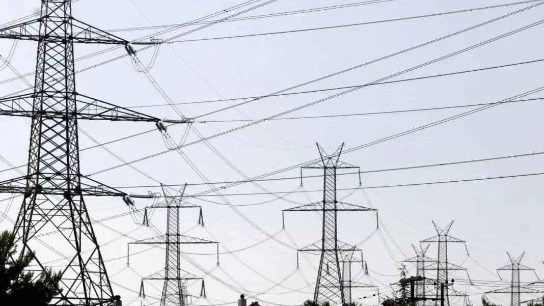 Στα προ κρίσης επίπεδα επιστρέφουν οι τιμές της ηλεκτρικής ενέργειας – «Κλειδί» ο ρόλος των ΑΠΕ