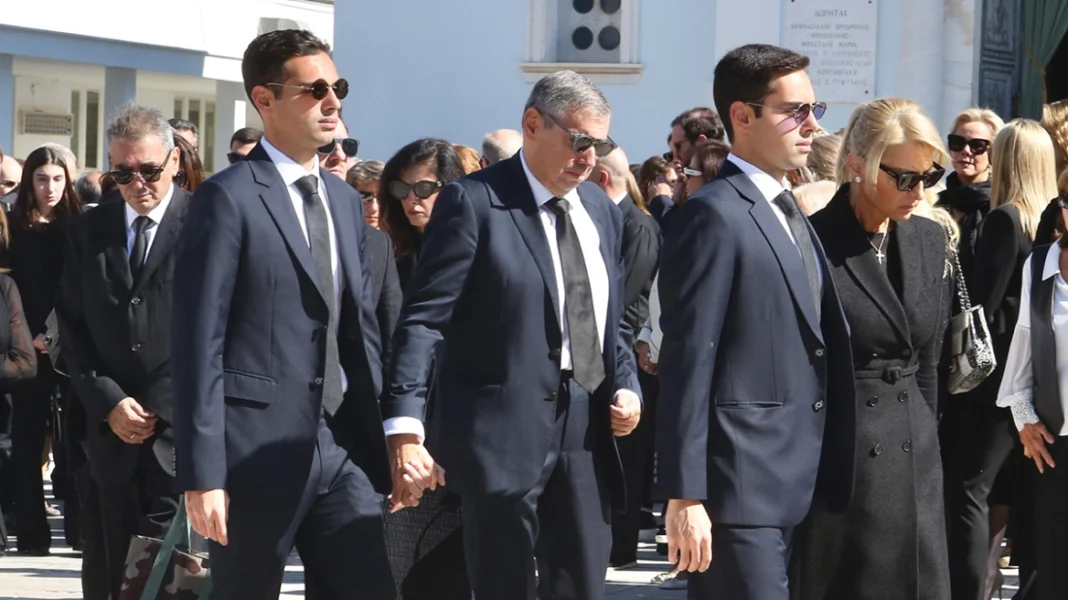 Συγκίνηση στο τελευταίο αντίο στη Μαρίσσα Λαιμού