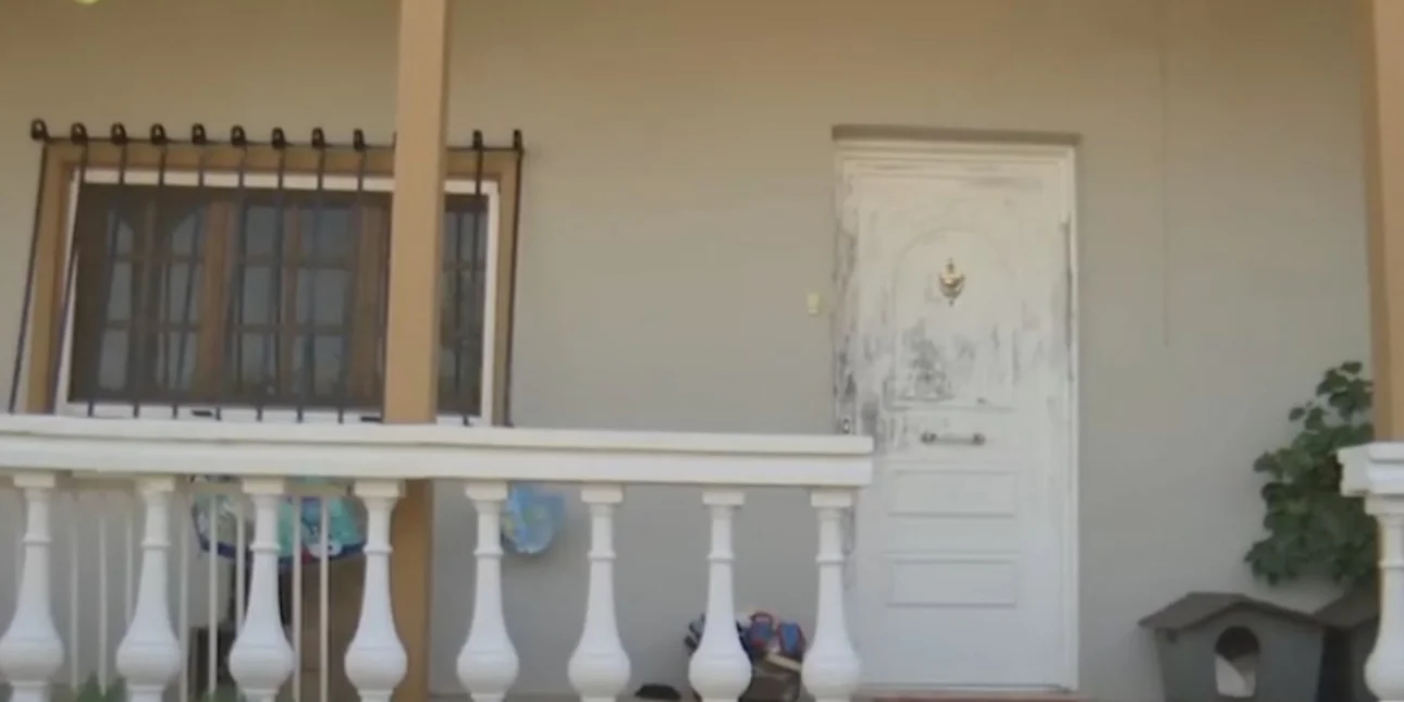 Κορωπί: Παραμένει διασωληνωμένη η 40χρονη που ξυλοκοπήθηκε από τον σύντροφό της