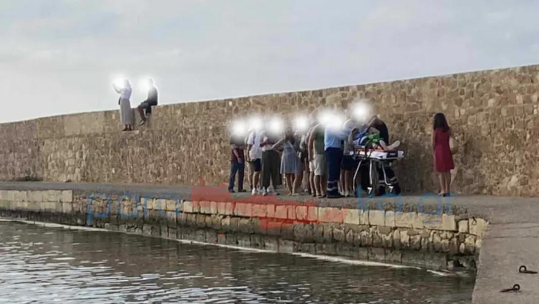 Τραυματίστηκε στο Ενετικό Λιμάνι προσπαθώντας να… τραβήξει φωτογραφία – Εικόνες