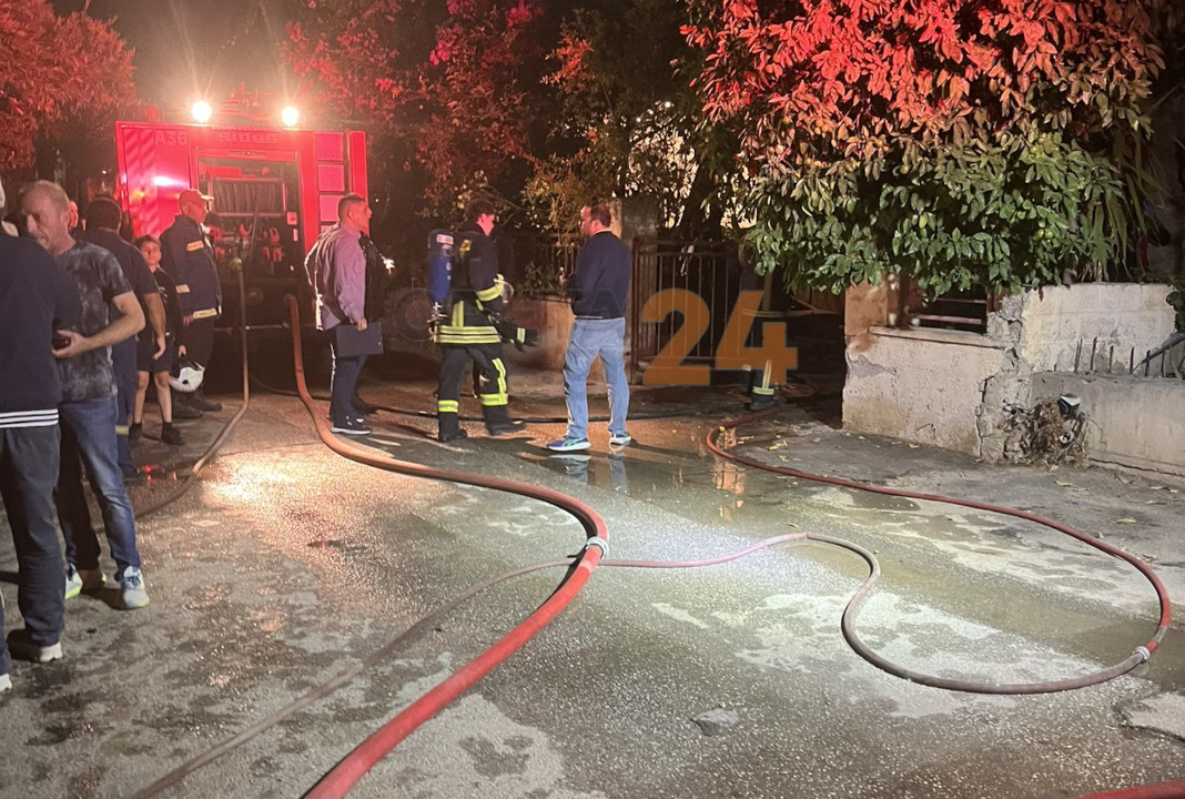 mastabas4 Σοκάρουν οι λεπτομέρειες της οικογενειακής τραγωδίας στο Μασταμπά: Απανθρακώθηκαν μάνα και γιος – Ο δεύτερος γιος πήδηξε από την ταράτσα