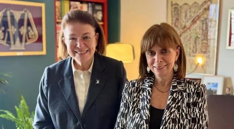 mendonisakellaropoulou.png Η Κατερίνα Σακελλαροπούλου αναλαμβάνει τη διοίκηση του Ελληνικού Φεστιβάλ