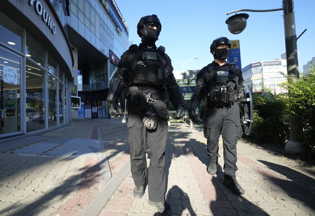 Ν.Κορέα: Προσπάθησε να κάψει μια κατσαρίδα και έβαλε φωτιά – Νεκρή μια γυναίκα