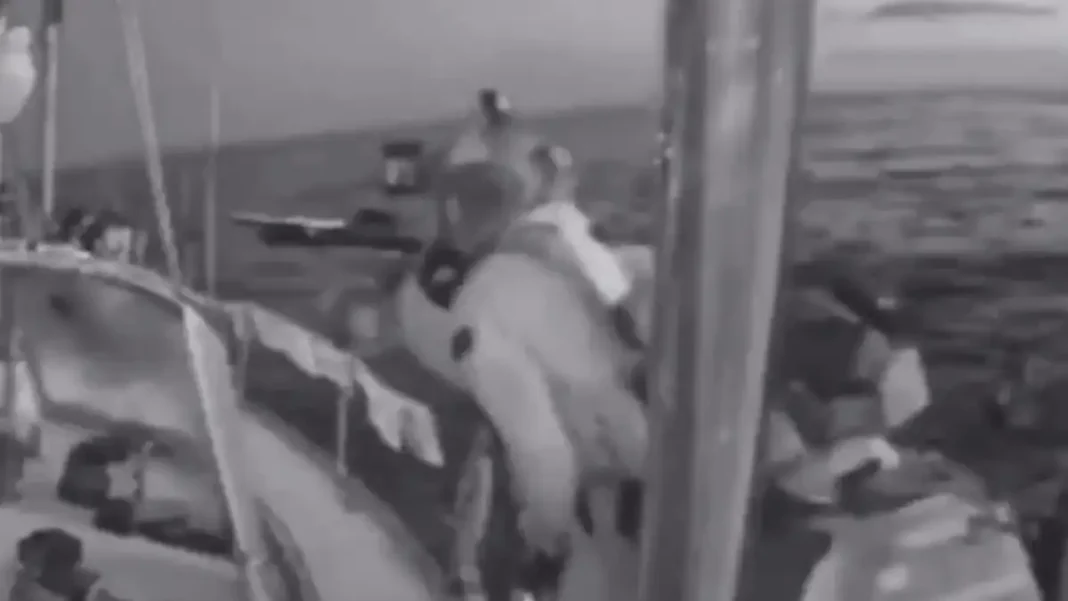 Ισραηλινές δυνάμεις ανέκοψαν το «Οξυγόνο» ανοιχτά της Γάζας – Καταγγελίες για απαγωγή της αποστολής – Βίντεο