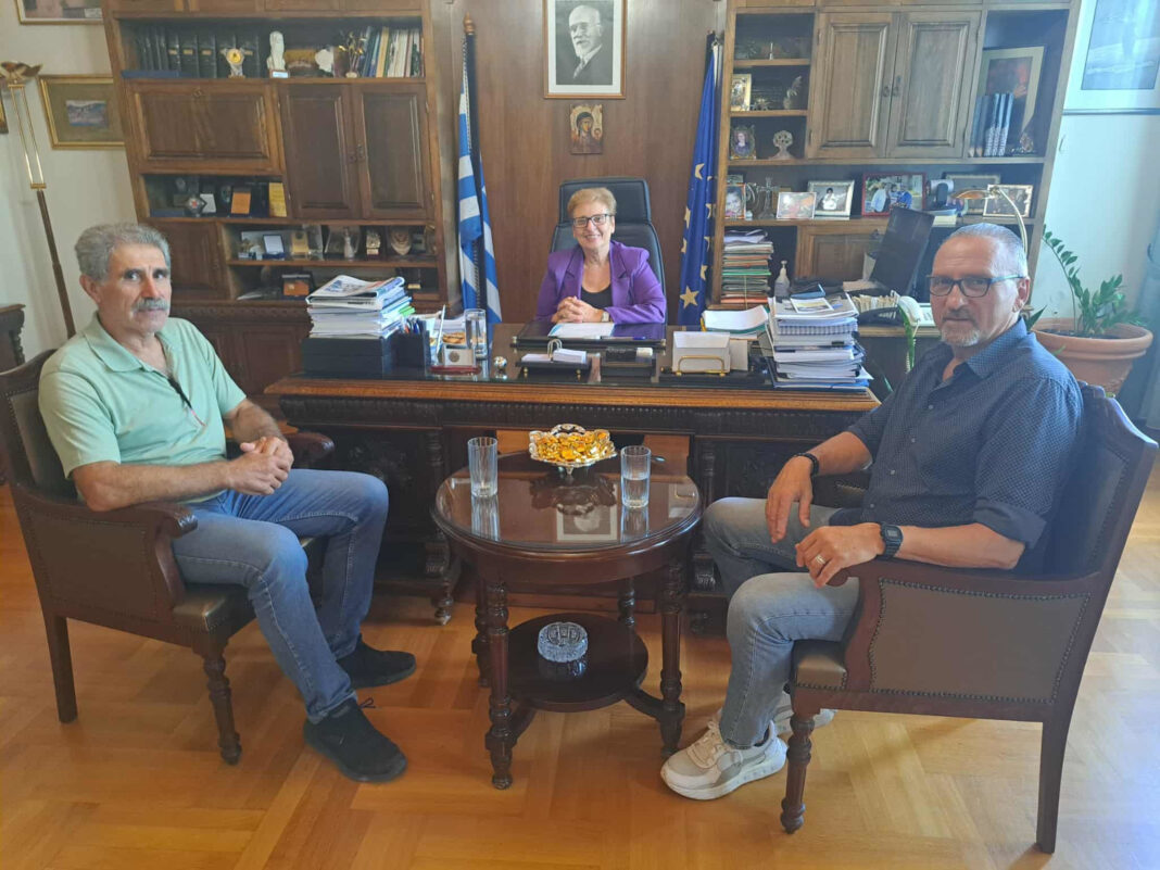 Στην Αντιπεριφερειάρχη Ρεθύμνου ο Αναπληρωτής Προϊστάμενος της Διεύθυνσης Δευτεροβάθμιας Εκπαίδευσης Ρεθύμνου
