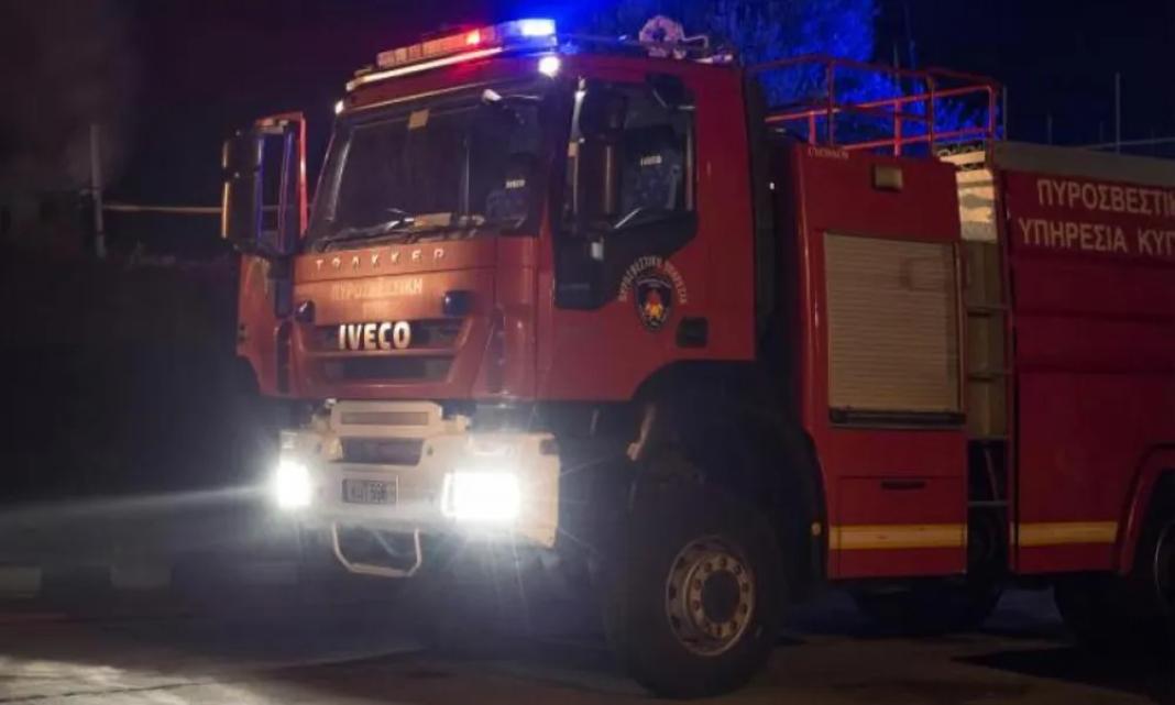 Ρέθυμνο: Η φωτιά στην αποθήκη του εστιατορίου σήμανε συναγερμό