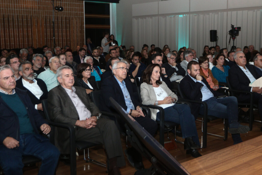 Κινητικότητα στο ΠΑΣΟΚ και το think tank Σαχινίδη