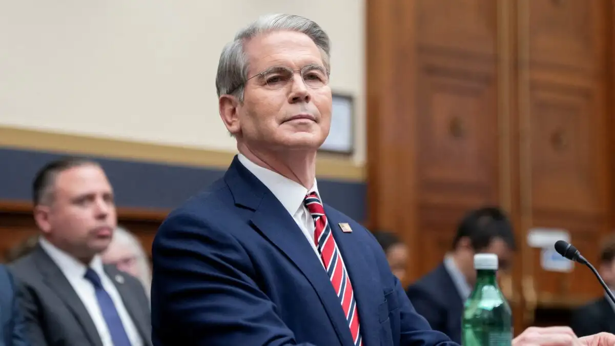 Συντονισμένη παγκόσμια αντίδραση κατά της Κίνας για τις σπάνιες γαίες προβλέπει ο Μπέσεντ