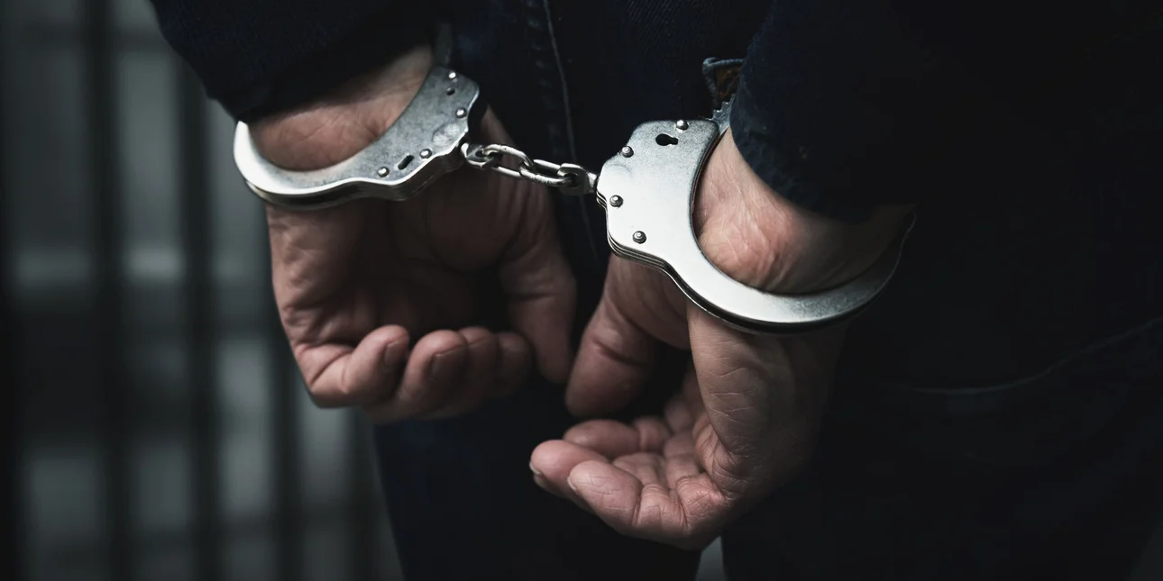 Κυψέλη: Συνελήφθη 37χρονος που απείλησε με πιστόλι γυναίκα μέσα σε κατάστημα