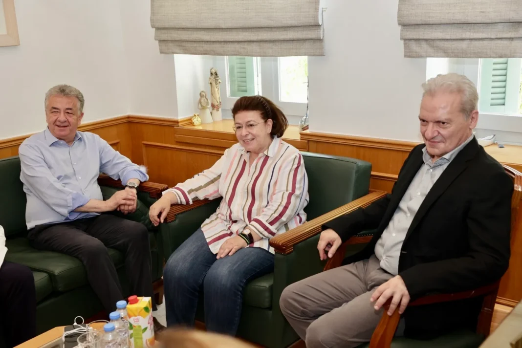 Για Ενετικά Τείχη και Νεώρια ανεβαίνουν στην Αθήνα Αρναουτάκης – Καλοκαιρινός