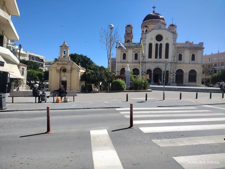 Ηράκλειο: Mένουν στη… θέση τους τα κολωνάκια στην Αγίου Μηνά;