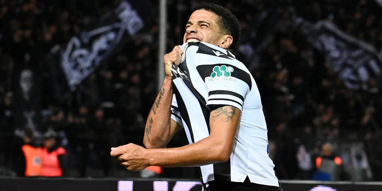 «Τώρα βγάλε με, τώρα βγάλε με»: Ο Τάισον φώναζε στον Λουτσέσκου μετά την ισοφάριση