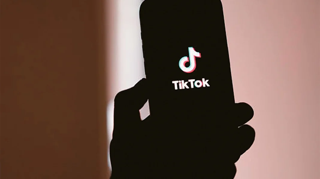 tiktok-ef-2 Προς συμφωνία ΗΠΑ-Κίνα για το TikTok, πέφτουν οι υπογραφές