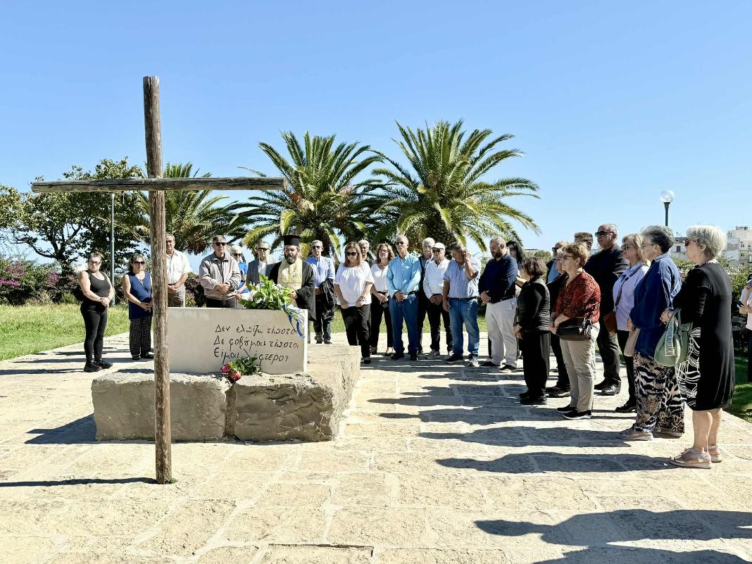 trisagio kazantzaki Τρισάγιο στον τάφο του Καζαντζάκη για τα “συναπαντήματα” του μεγάλου συγγραφέα