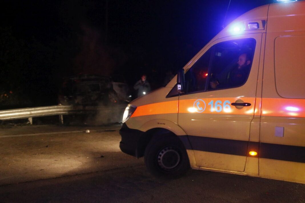 Hράκλειο: Τροχαίο με απεγκλωβισμό ατόμων – Στο Βενιζέλειο τρεις επιβαίνοντες, με σοβαρά τραύματα 12χρονος!